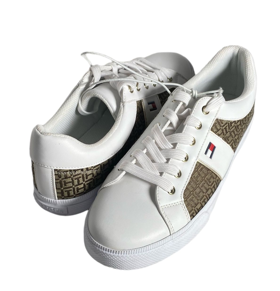 Tenis Tommy Hilfiger para Dama - Talla 8 USA